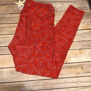 Lularoe Tall & Curvy Valentine Legging